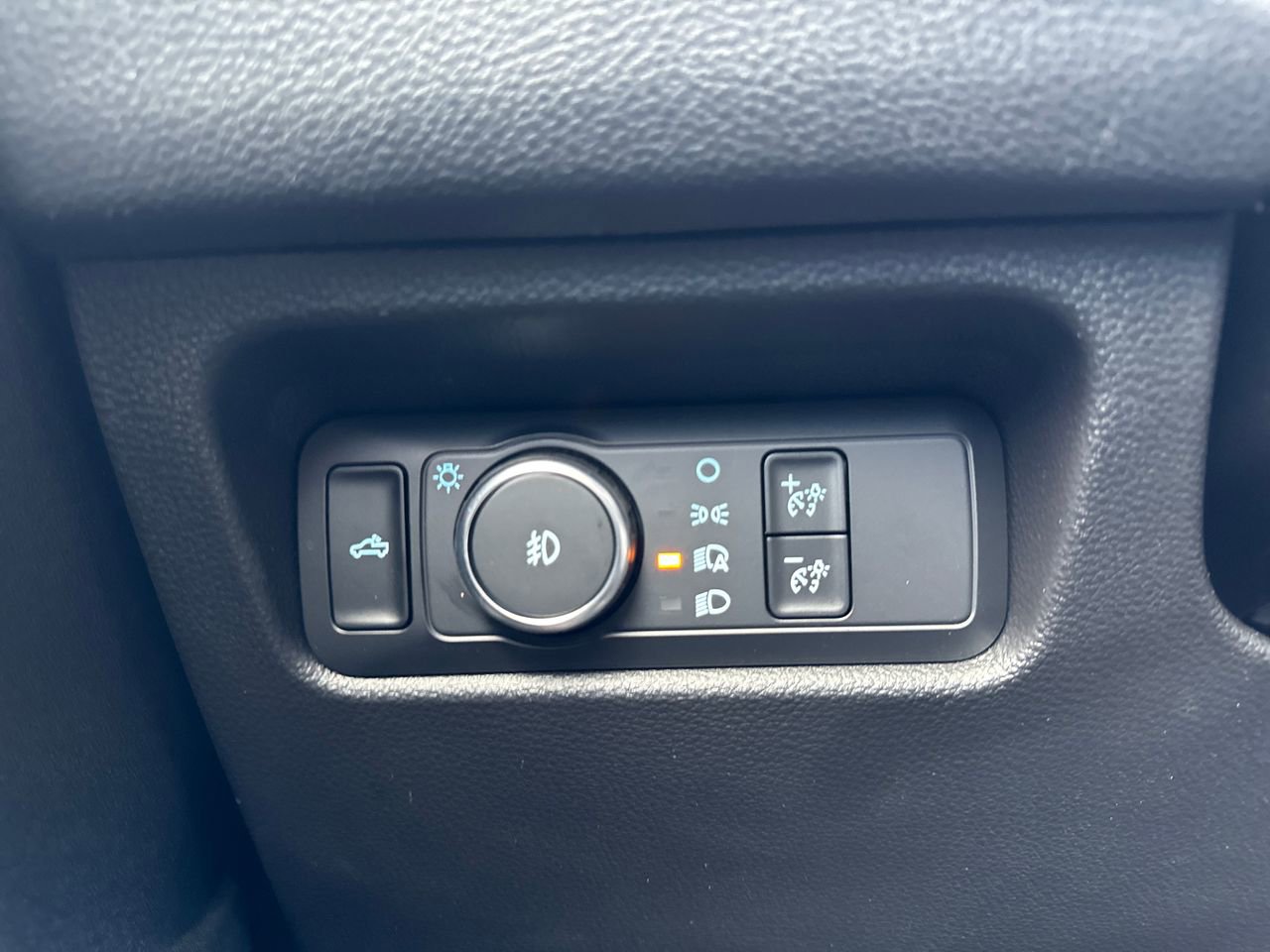 Used 2024 Ford Ranger XLT w/ Equipment Group 301A Mid image 17