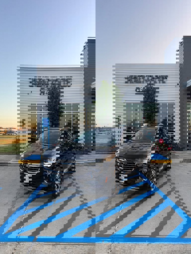 Used 2023 Buick Envision Essence