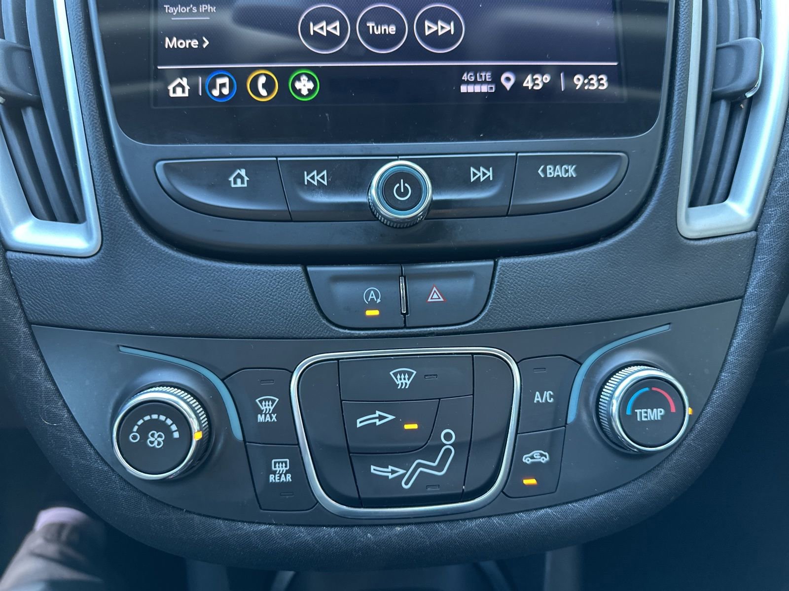 Used 2022 Chevrolet Malibu RS image 21