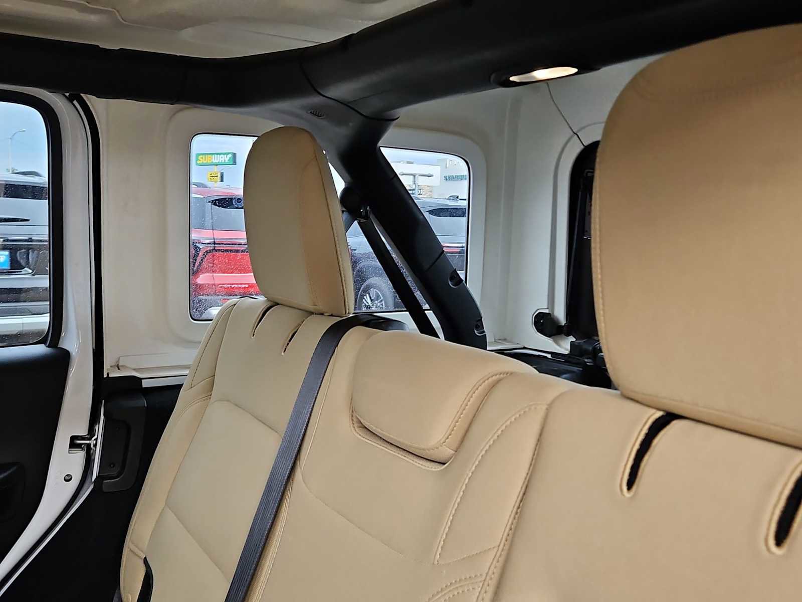Used 2018 Jeep Wrangler Unlimited Sport AWD/4WD image 15