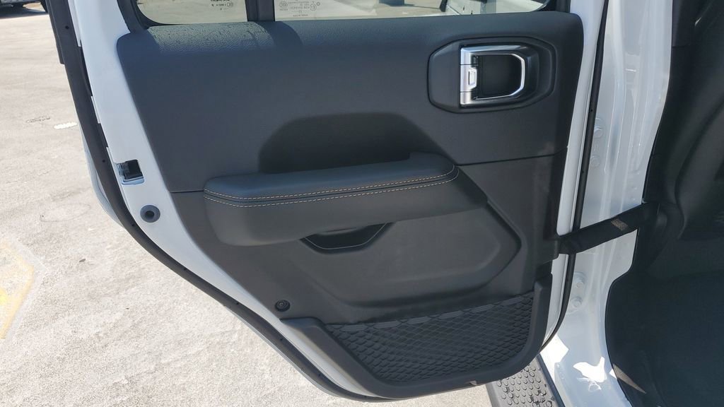 New 2025 Jeep Wrangler Sahara image 18