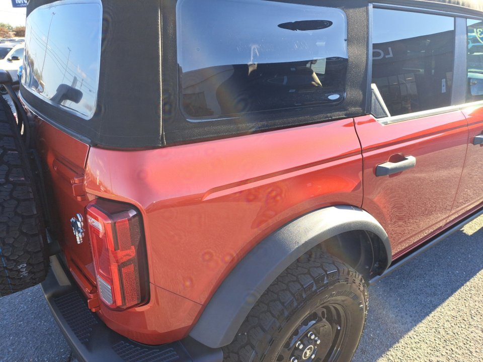 Used 2023 Ford Bronco Black Diamond image 19