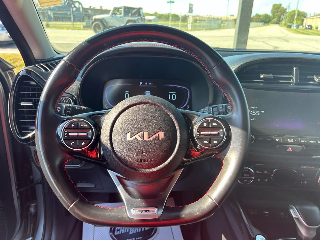Used 2023 Kia Soul GT-Line FWD image 17