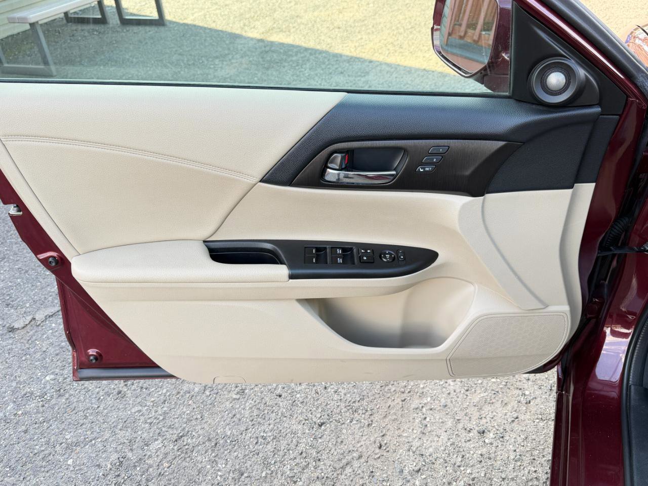 Used 2013 Honda Accord EX-L image 16