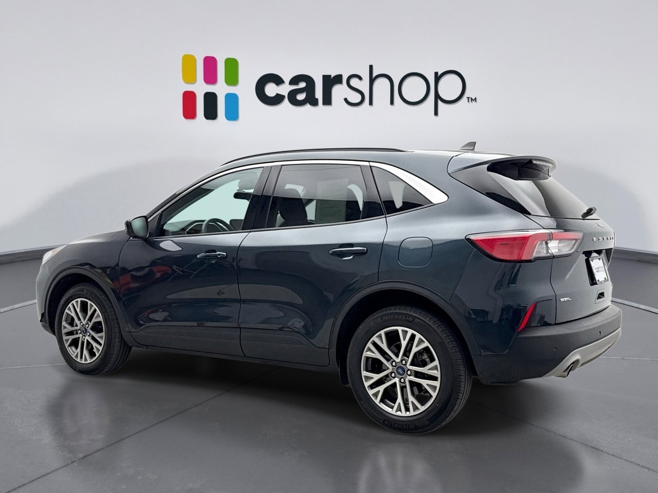 Used 2022 Ford Escape SEL w/ Technology Package AWD/4WD image 3