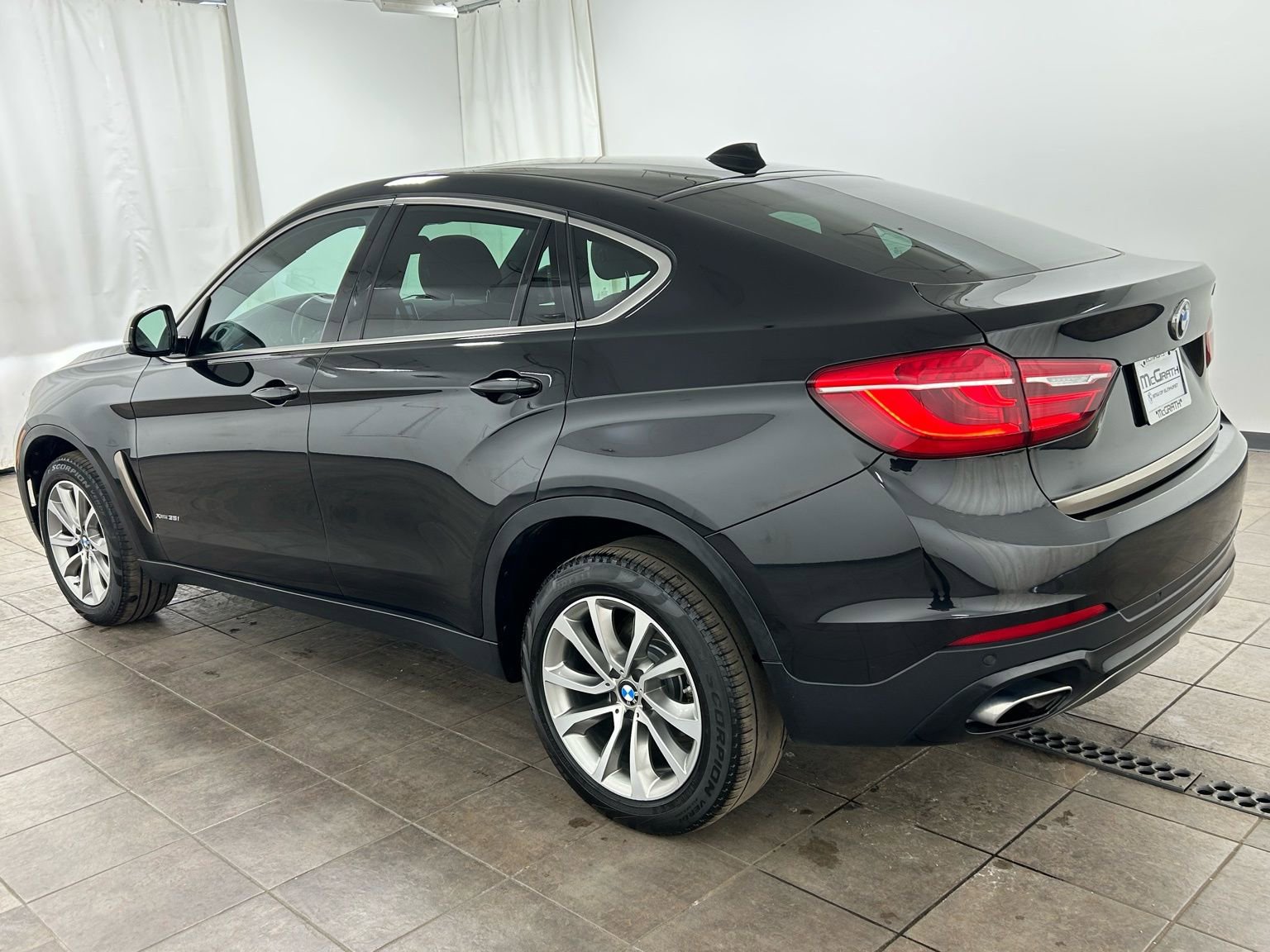 Used 2018 BMW X6 xDrive35i image 3