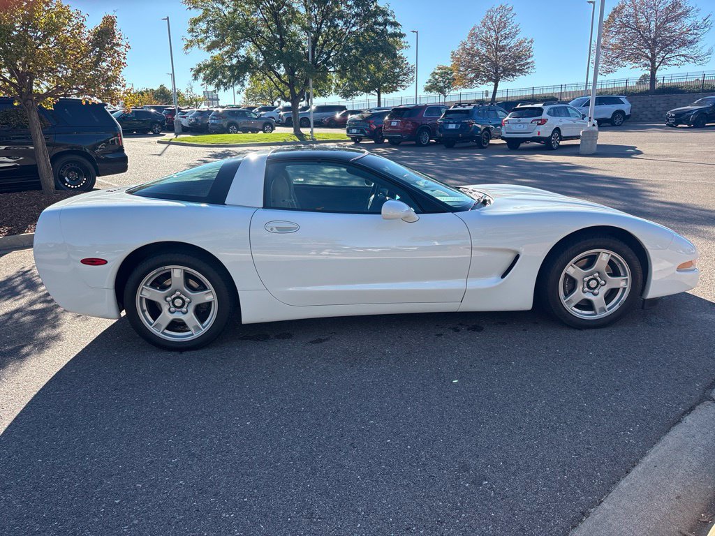 Used 1998 Chevrolet Corvette Coupe w/ Memory Pkg RWD image 6