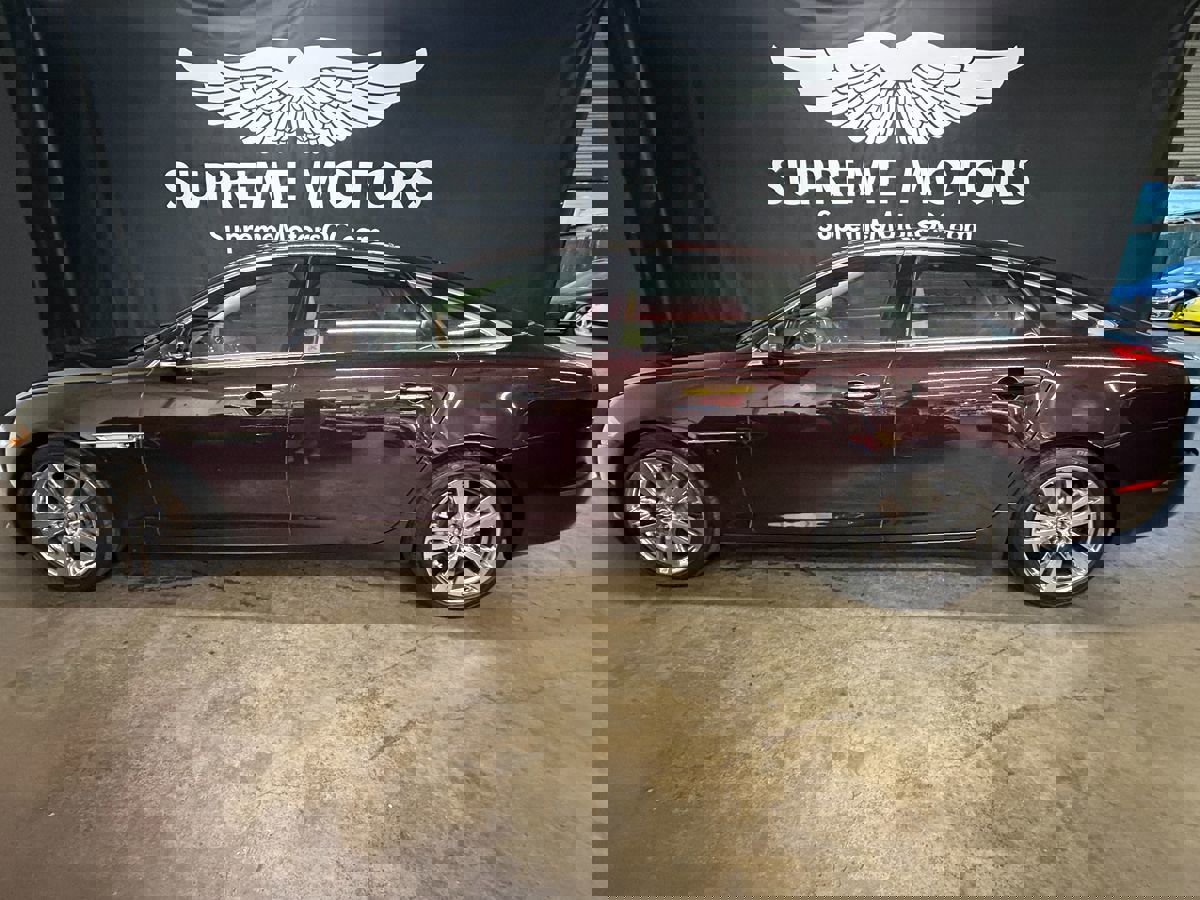 Used 2011 Jaguar XJ L image 7