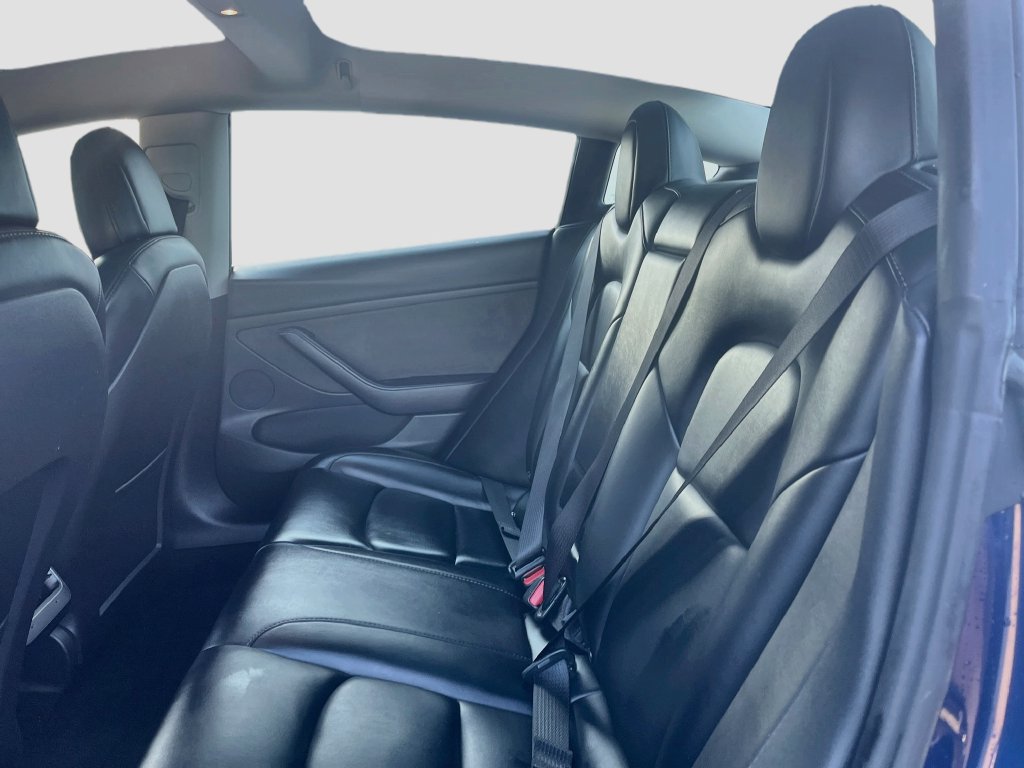 Used 2022 Tesla Model 3 Standard Range RWD image 24