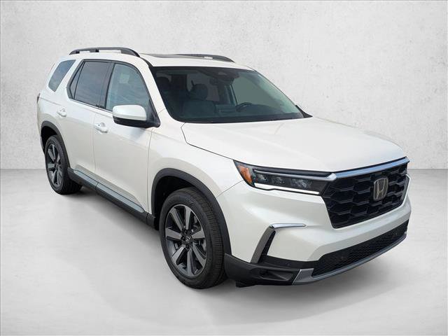 Certified 2025 Honda Pilot Touring video 3