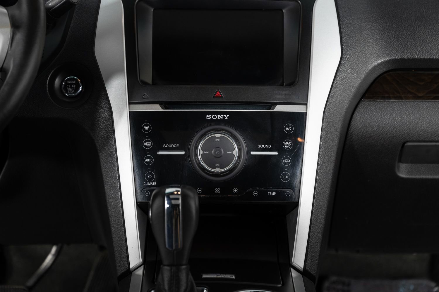 Used 2013 Ford Explorer Limited image 39