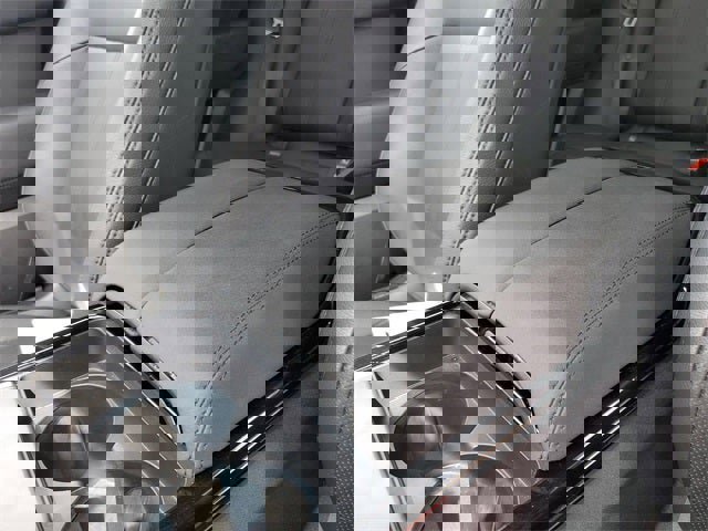 Used 2025 Land Rover Range Rover Velar Dynamic SE image 89