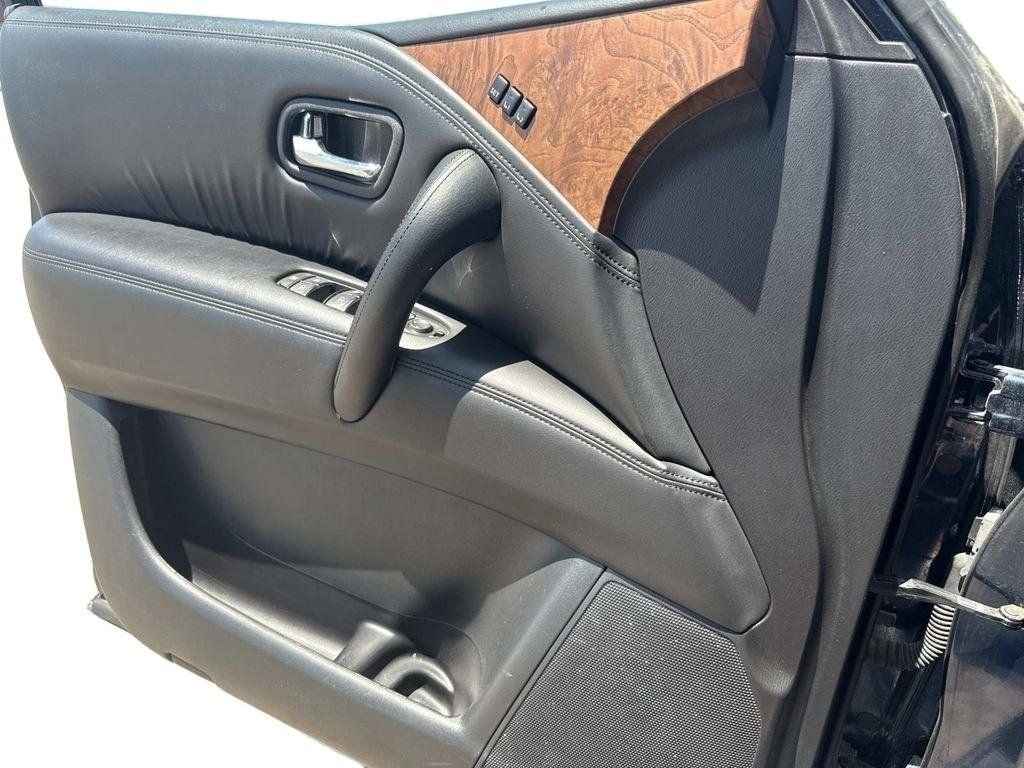 Used 2023 Nissan Armada SL w/ Captain's Chairs Package RWD image 8