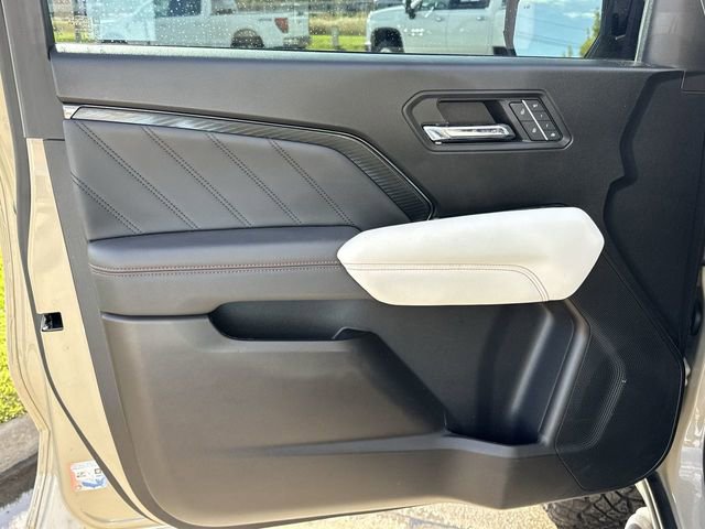 Used 2024 GMC Canyon AT4X image 24