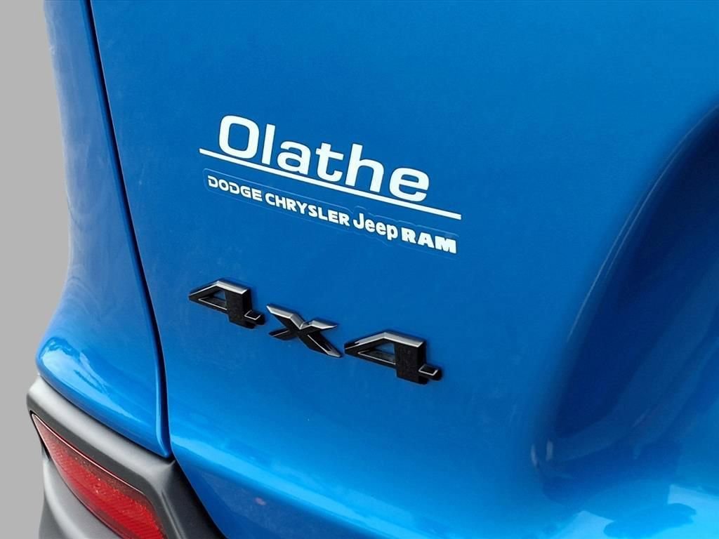 Certified 2023 Jeep Cherokee Altitude Lux image 22