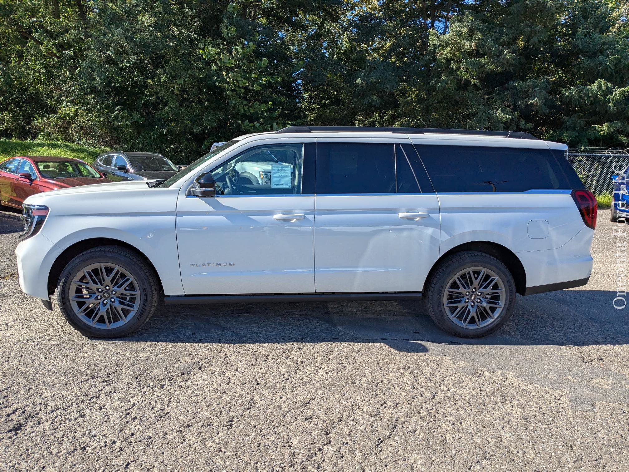 New 2027 Ford Expedition Max Platinum w/ Driver's Package AWD/4WD image 2