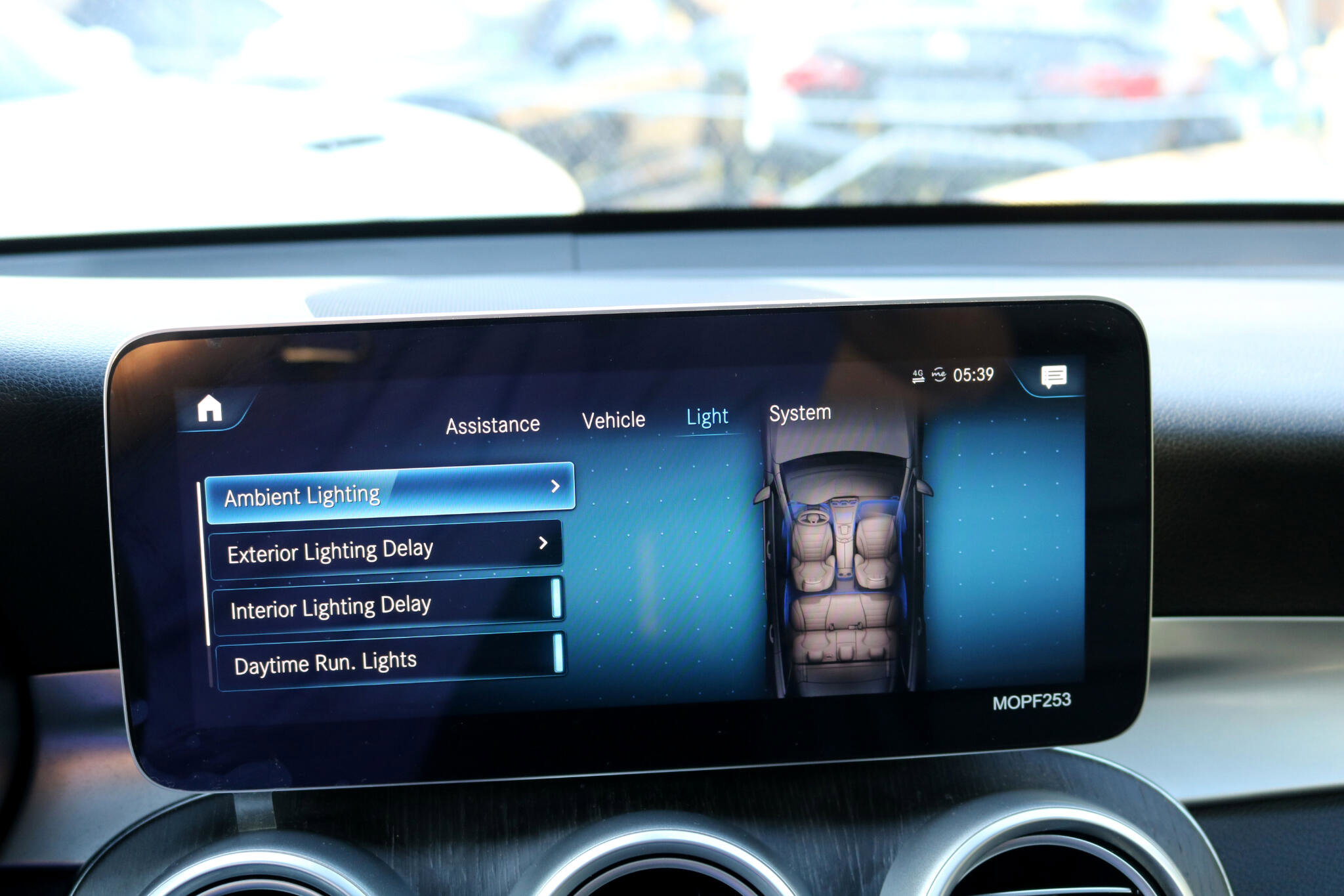 Used 2020 Mercedes-Benz GLC 300 4MATIC image 28