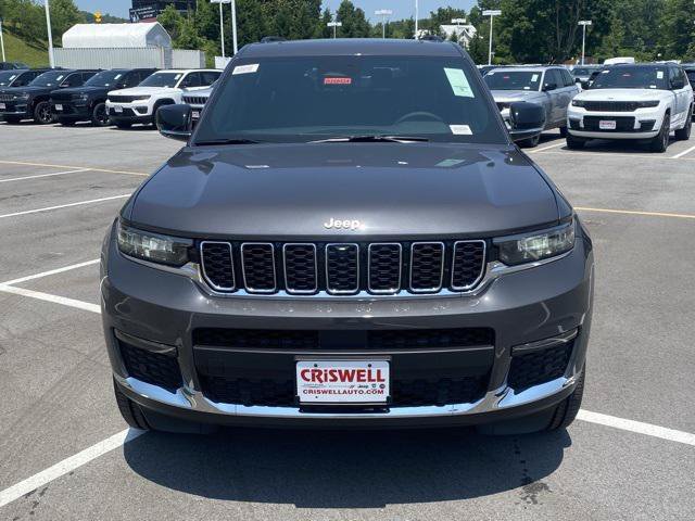 Used 2025 Jeep Grand Cherokee L Limited w/ Luxury Tech Group II AWD/4WD image 10