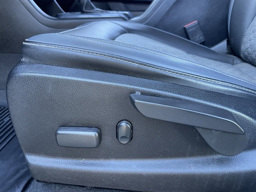 Used 2021 Chevrolet Colorado Z71 w/ Safety Package image 10