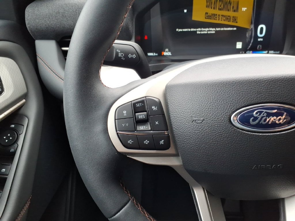 Used 2027 Ford Explorer Active w/ Active Comfort Package AWD/4WD image 19
