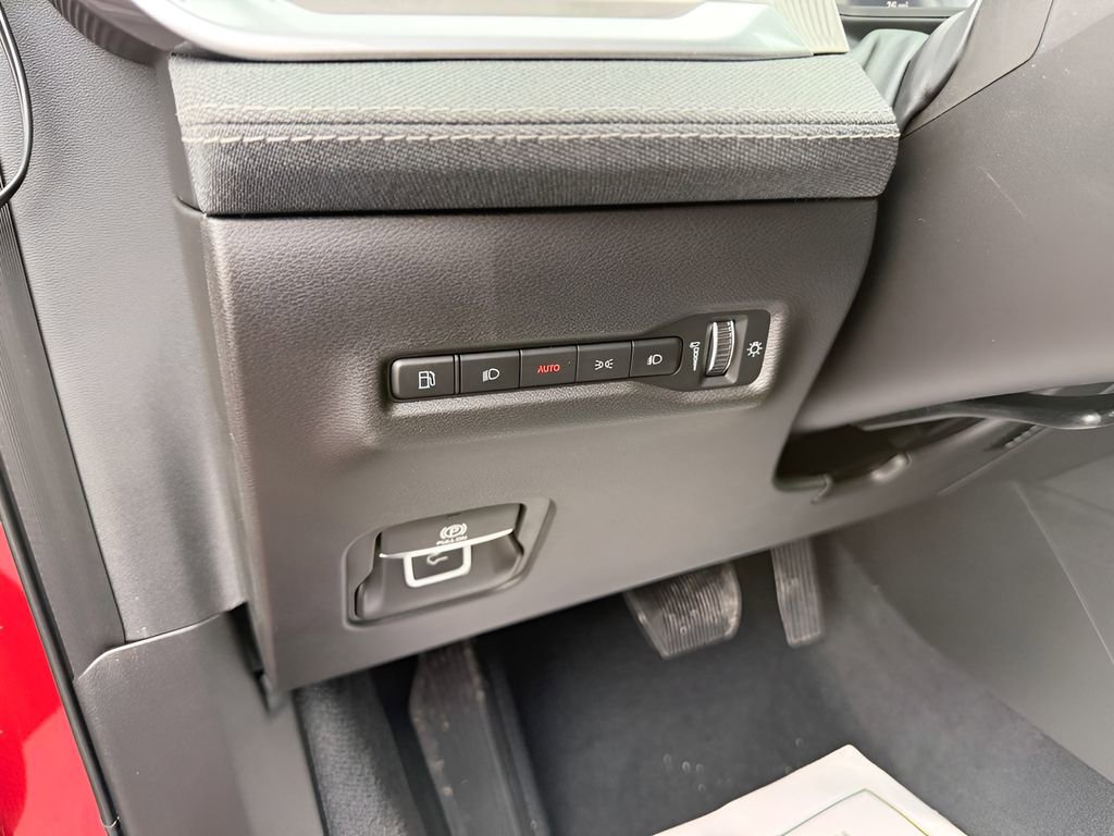 New 2026 Jeep Cherokee Laredo image 23