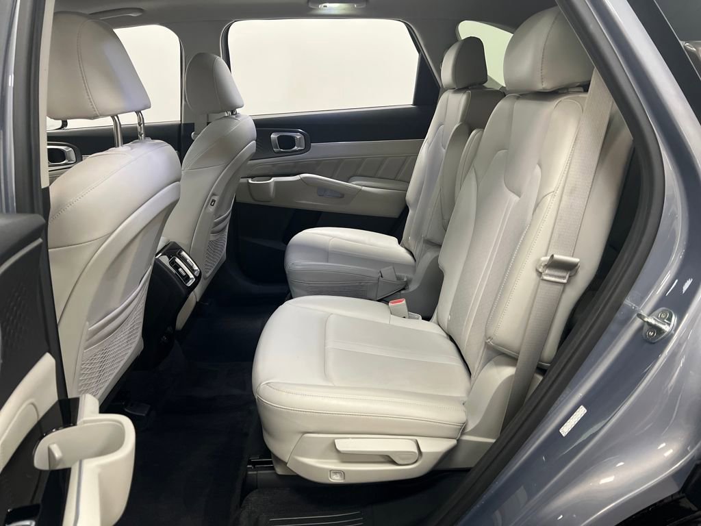 Used 2021 Kia Sorento SX image 27