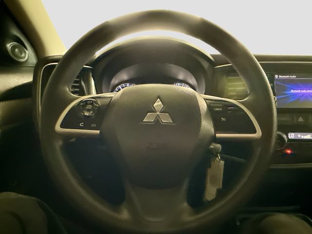 Used 2018 Mitsubishi Outlander ES FWD image 11