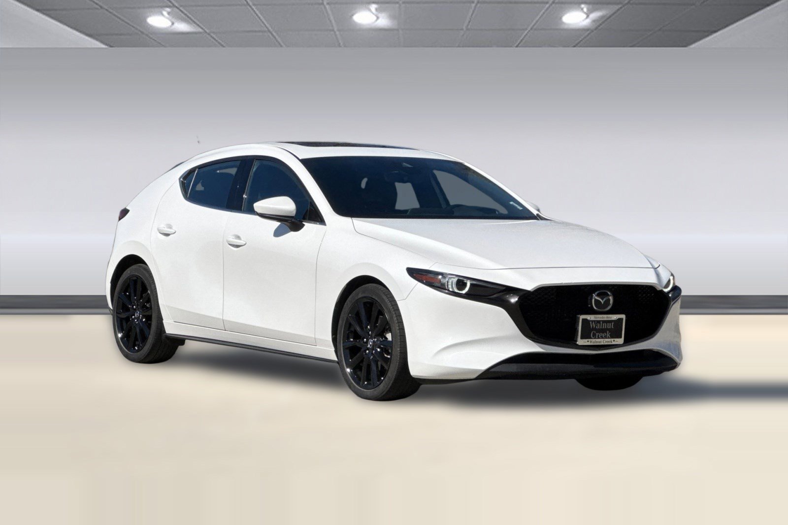 Used 2019 MAZDA MAZDA3 AWD Hatchback w/ Premium Pkg image 6
