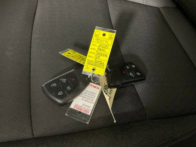 Used 2025 GMC Sierra 2500 SLE w/ SLE Value Package; image 50