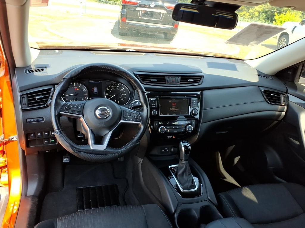 Certified 2020 Nissan Rogue SV FWD image 7