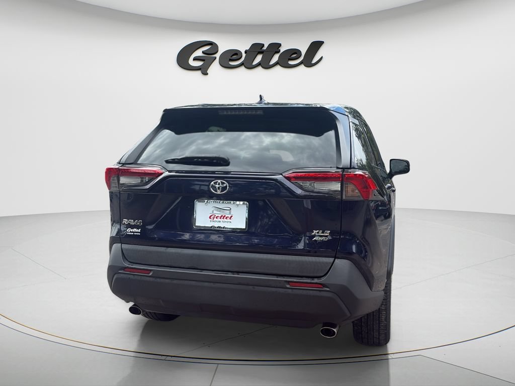 Used 2020 Toyota RAV4 XLE Premium AWD/4WD image 6