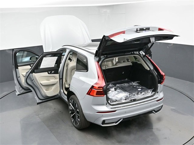 New 2026 Volvo XC60 B5 Ultra w/ Protection Package Premier image 53