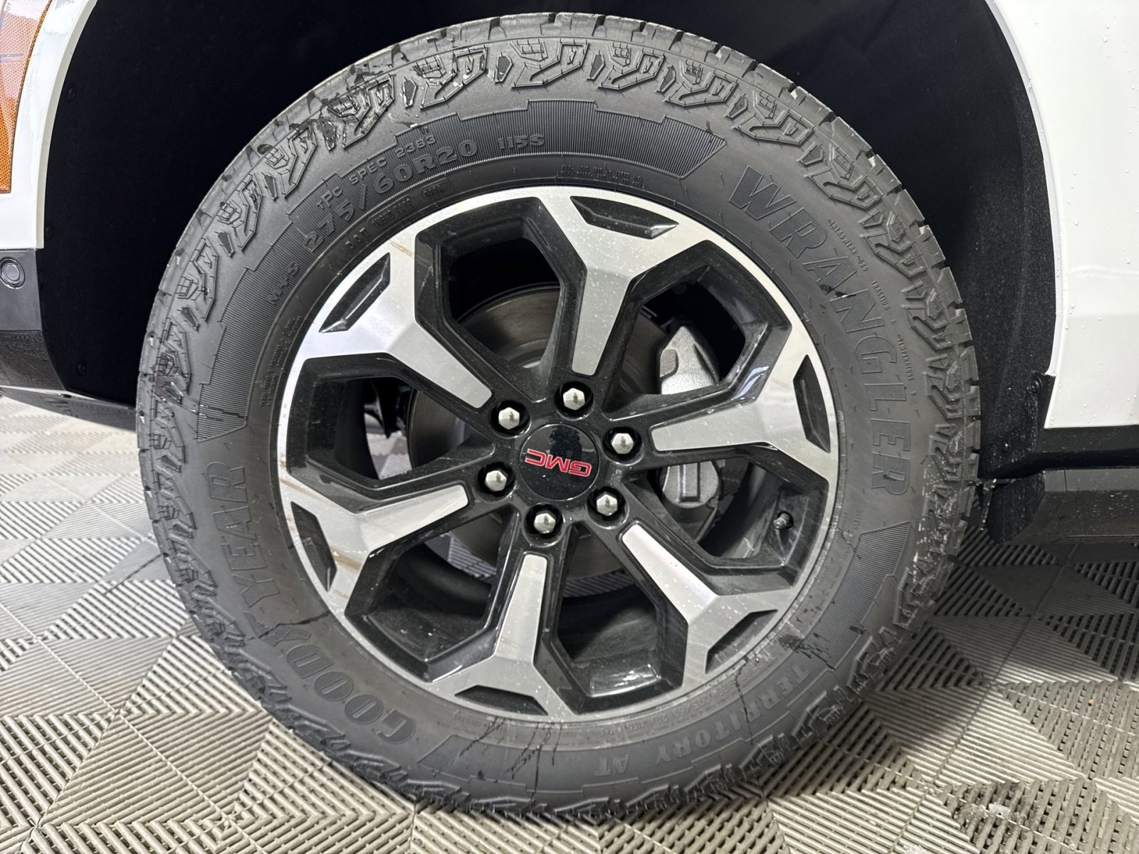 New 2026 GMC Yukon AT4 w/ AT4 Premium Plus Package image 12