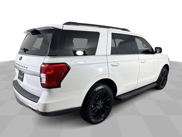 Used 2024 Ford Expedition XLT AWD/4WD image 8