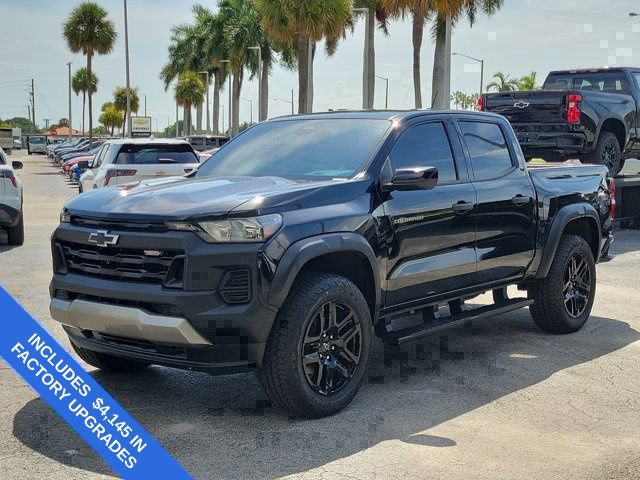 Used 2023 Chevrolet Colorado Trail Boss w/ Technology Package AWD/4WD image 7