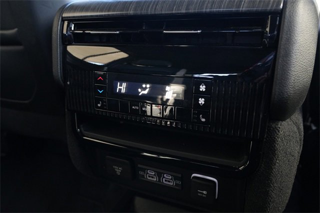 Used 2024 Jeep Wagoneer Series II image 26