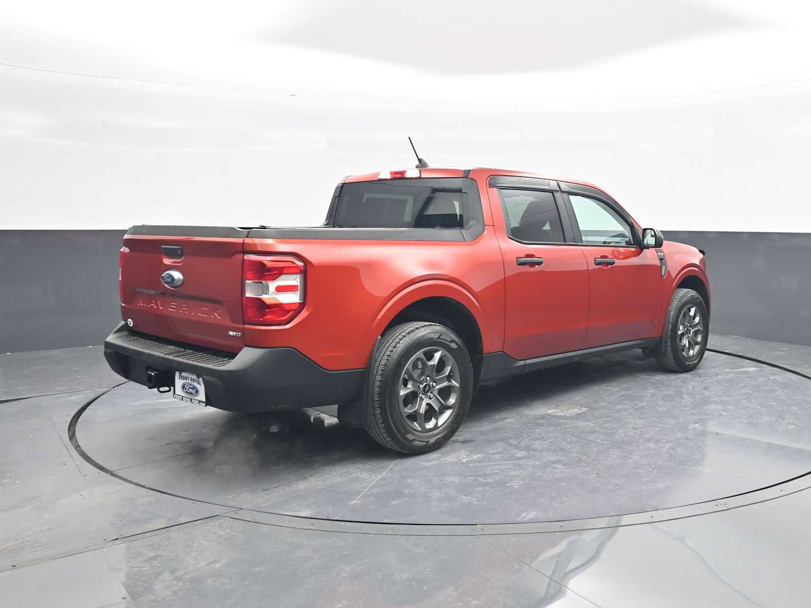 Used 2022 Ford Maverick XLT w/ Equipment Group 300A Standard image 8