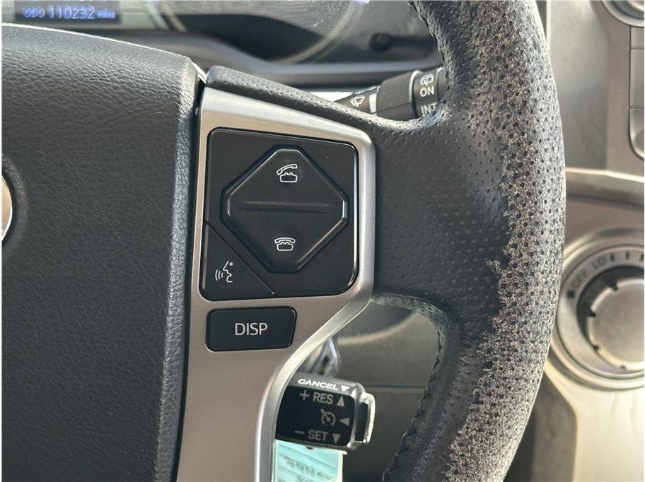 Used 2017 Toyota 4Runner SR5 AWD/4WD image 23