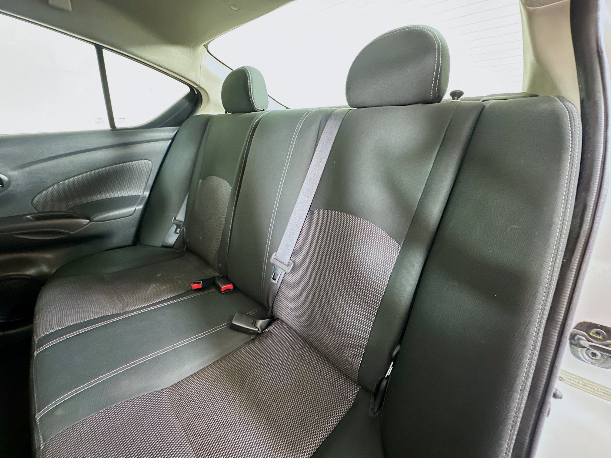 Used 2019 Nissan Versa SV FWD image 22