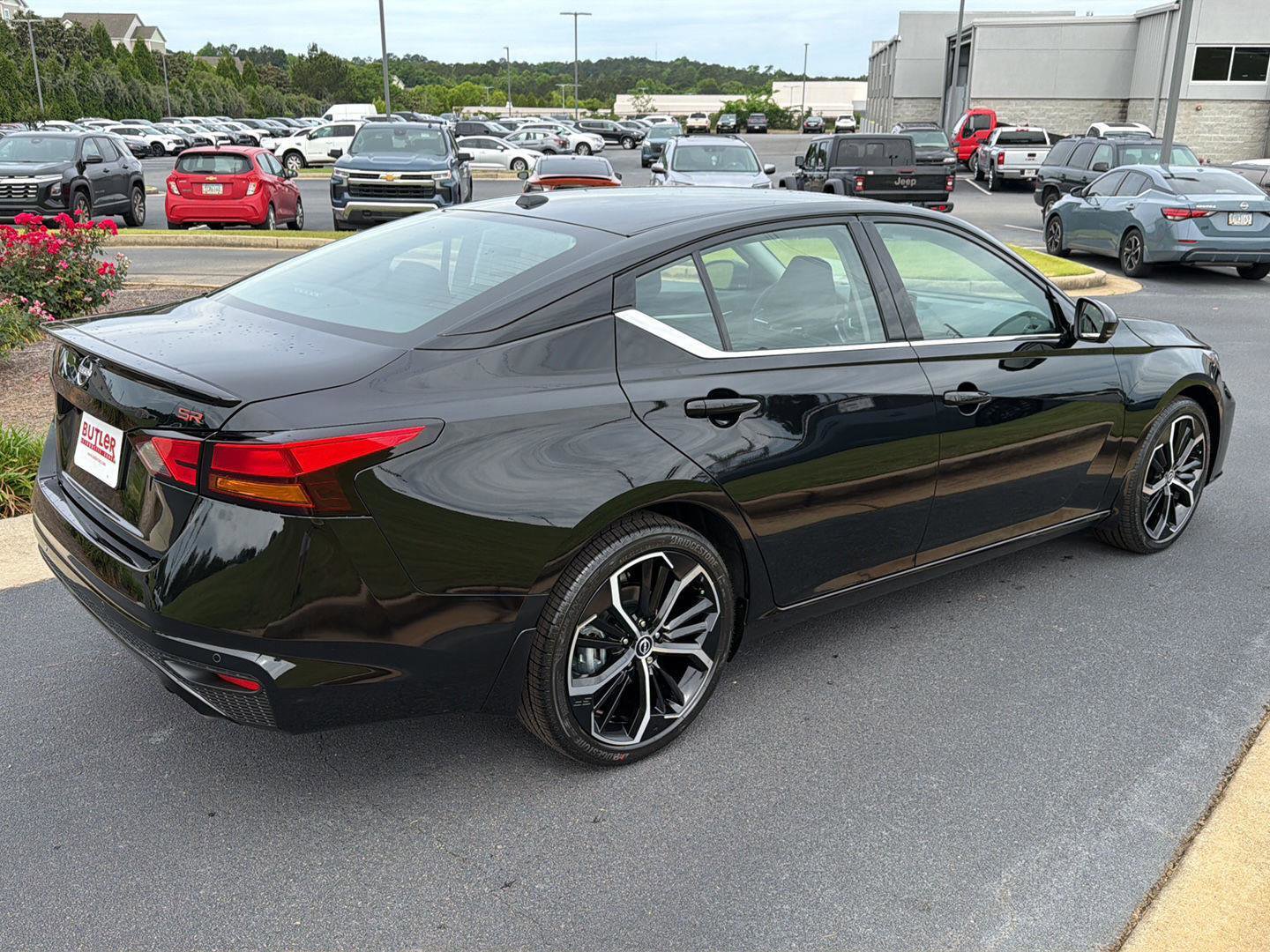 New 2026 Nissan Altima 2.5 SR w/ SR Premium Package FWD image 6