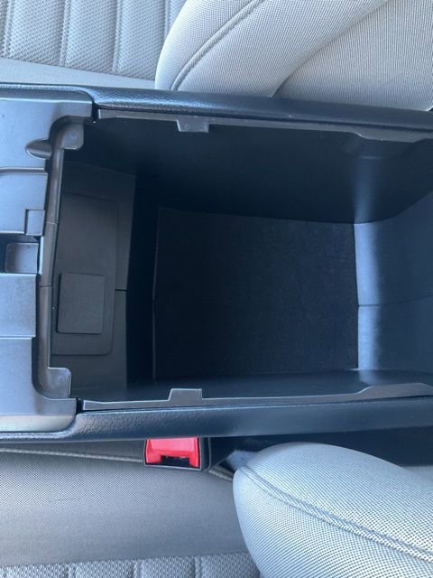 Used 2018 Ford Fusion S FWD image 17