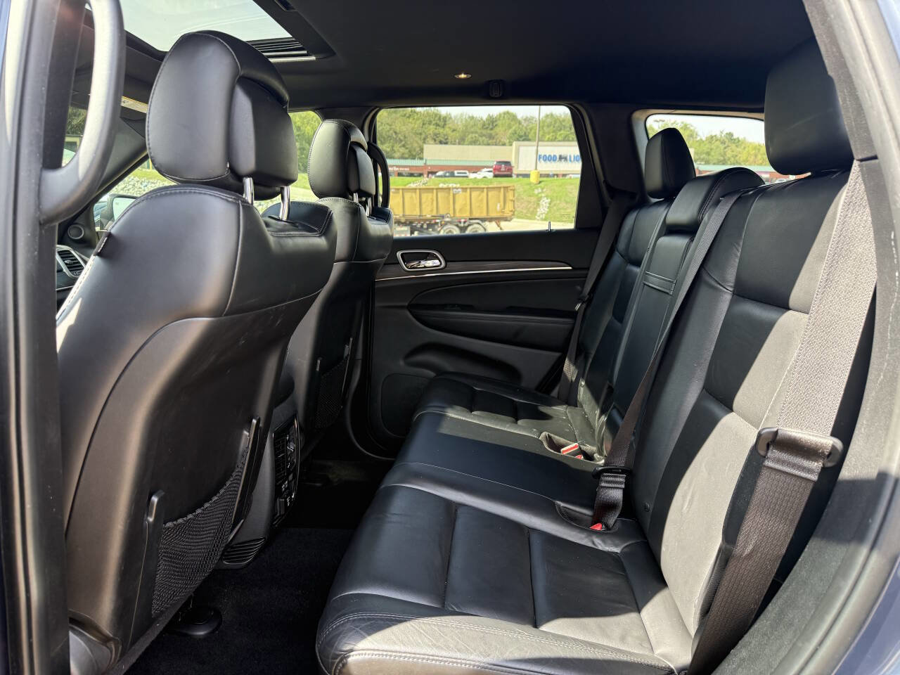 Used 2020 Jeep Grand Cherokee Limited image 17