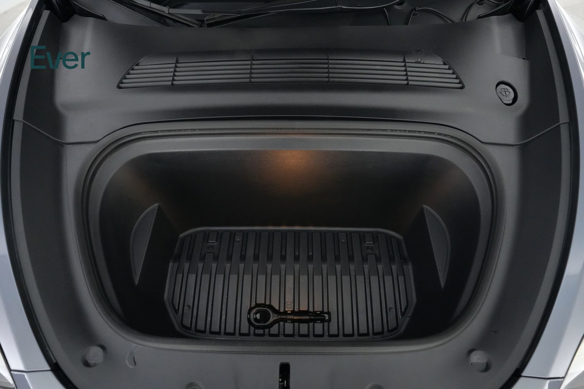 Used 2023 Tesla Model Y Long Range image 25