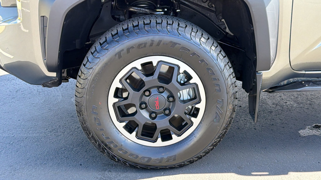 Used 2024 Toyota Tacoma TRD Off-Road w/ TRD Off Road Premium Package AWD/4WD image 9