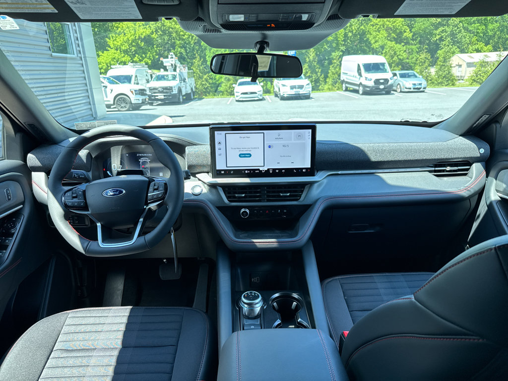 New 2026 Ford Explorer ST-Line AWD/4WD image 3