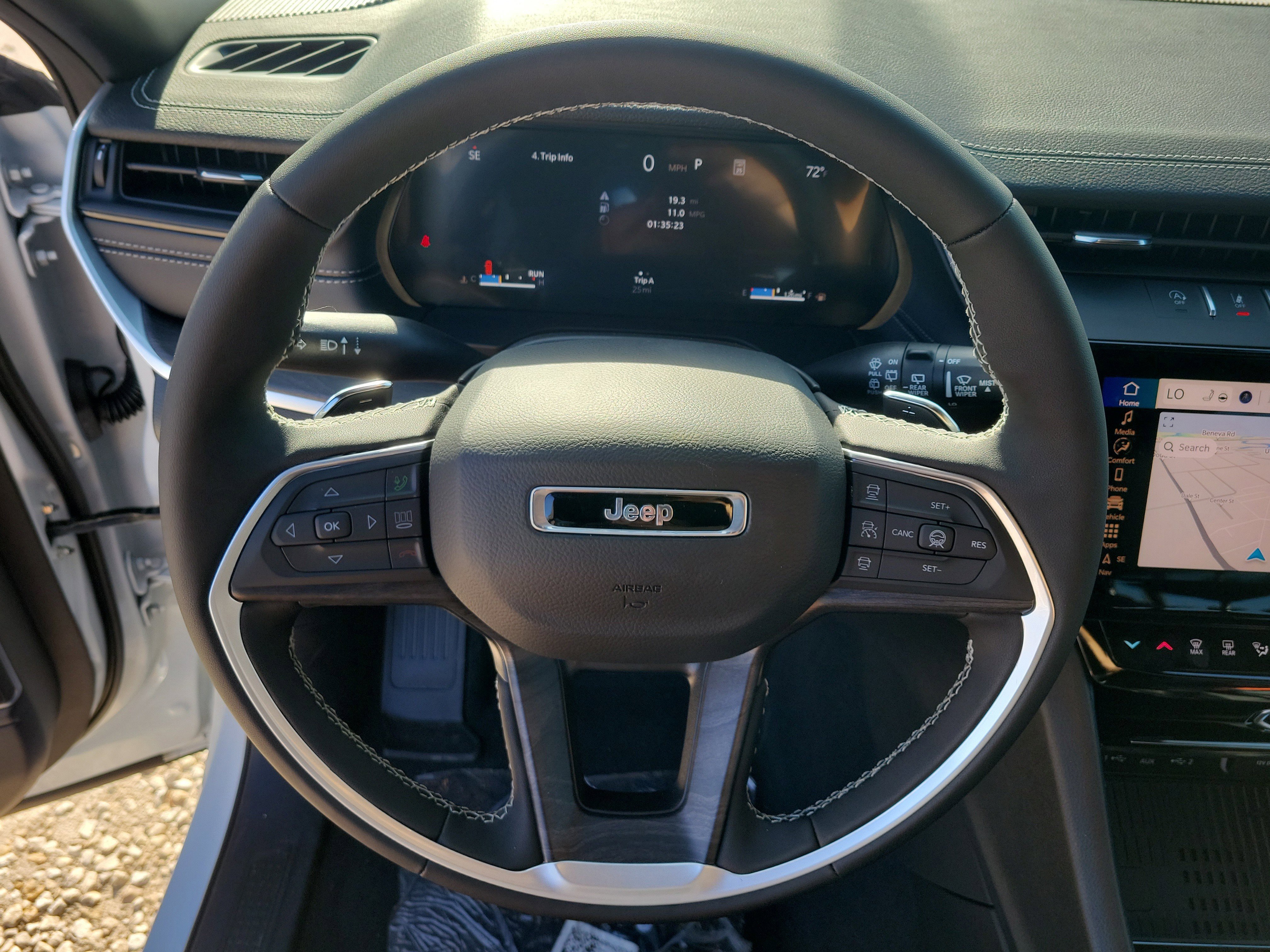 New 2026 Jeep Grand Cherokee L Limited image 19