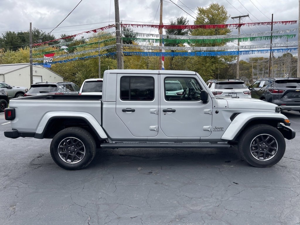 Used 2023 Jeep Gladiator Overland image 7