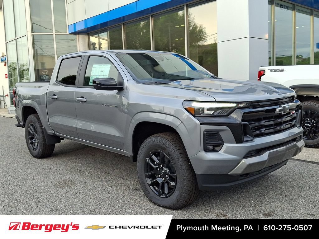 New 2026 Chevrolet Colorado Z71 w/ Midnight Edition AWD/4WD image 2