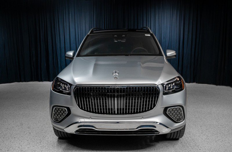 New 2026 Mercedes-Benz Maybach GLS 600 4MATIC image 2