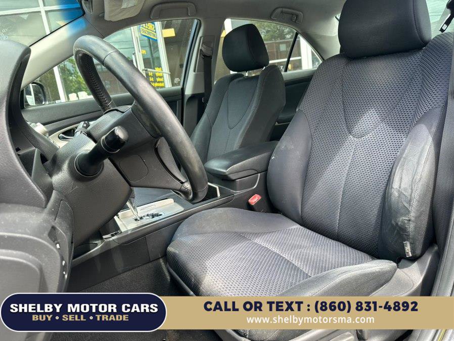 Used 2011 Toyota Camry SE w/ Fleet Convenience Pkg FWD image 9